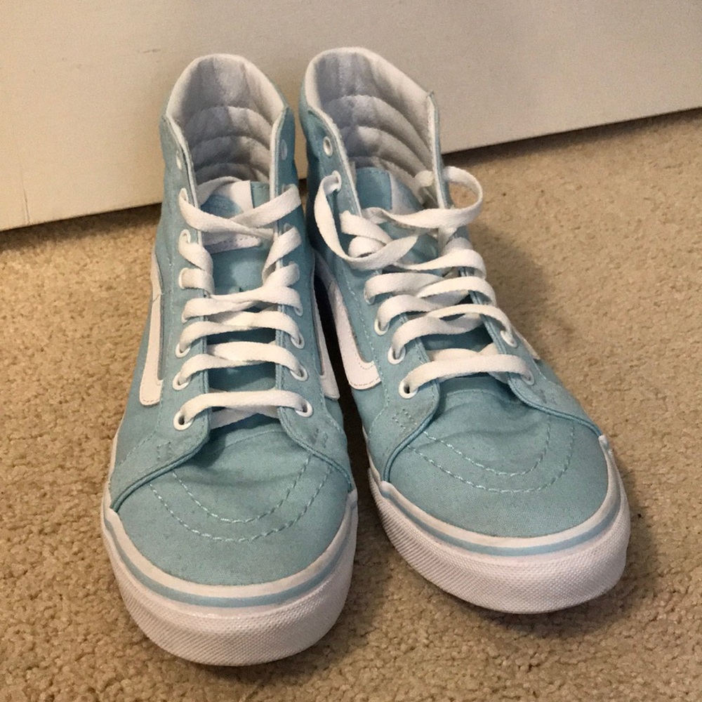 Women’s 8 Brand New High Top Vans!!